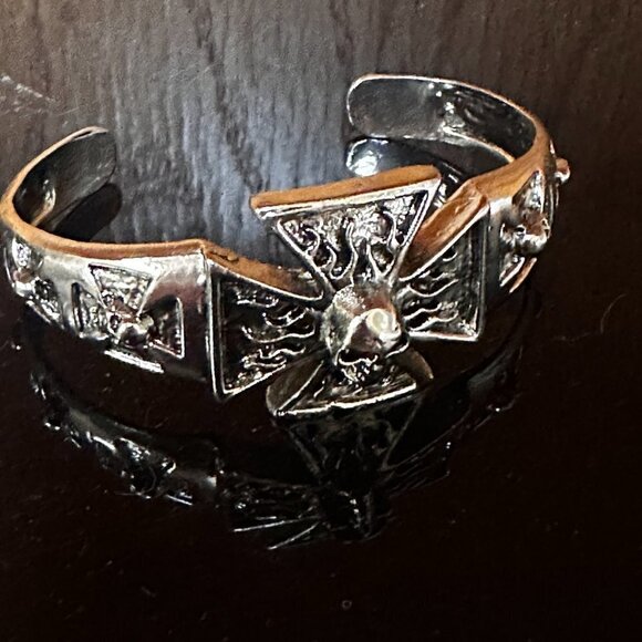 Maltese Cross Skull Cuff Bracelet  womans Biker Silver Rock Punk Motorcycle - Picture 2 of 6